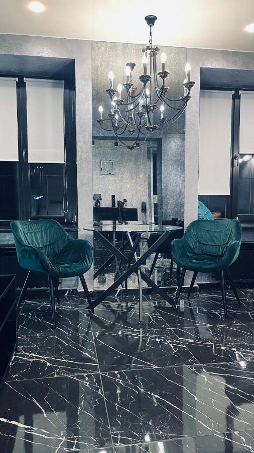 Luxury Design Apartments In The Center Of Kiev 외부 사진